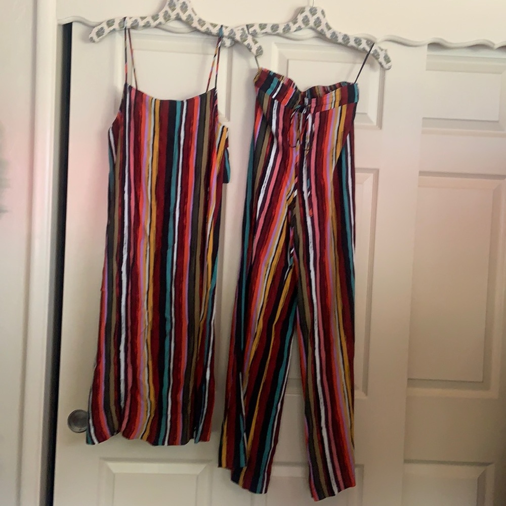 Gorgeous 2 pc Free People stripe set.